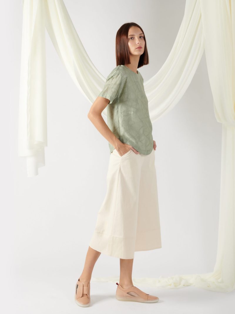 textured top with curved hem in sage